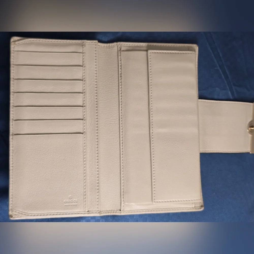 GUCCI GG Long Leather Wallet- Excellent Condition - Picture 12 of 16